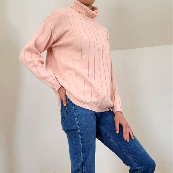 VINTAGE - Knit sweater - Picture 2 of 15